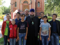 Преосвященный Владимир совершил с иподиаконами паломничество к святыням Омской Митрополии 