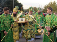 Преосвященнейший епископ Владимир принял участие в торжественном крестном ходу и освящении памятника преподобному Севастиану Карагандинскому в «Шахтёрской столице»