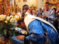 Всенощное бдение в канун праздника Покрова Пресвятой Богородицы состоялось в Главном храме Петропавловской и Булаевской епархии