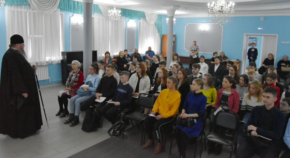 Состоялся второй тур международной олимпиады «Наше Наследие», посвященной 350-летию со дня рождения Петра Великого