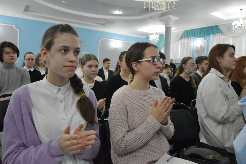 Состоялся второй тур международной олимпиады «Наше Наследие», посвященной 350-летию со дня рождения Петра Великого